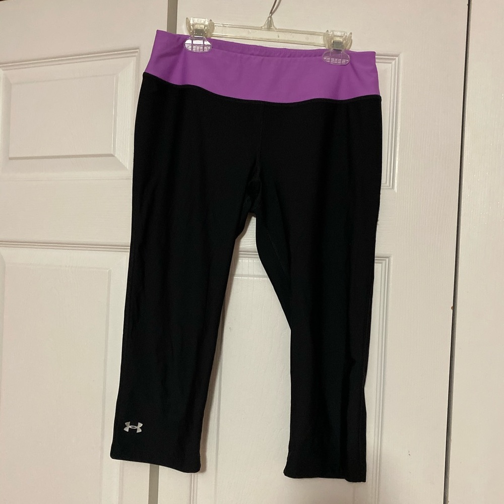 Under Armour cropped workout pants
